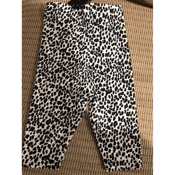 PrettyLittleThing‎ Leopard Print Bike Shorts Casual Athleisure USA 0 - Picture 3 of 3